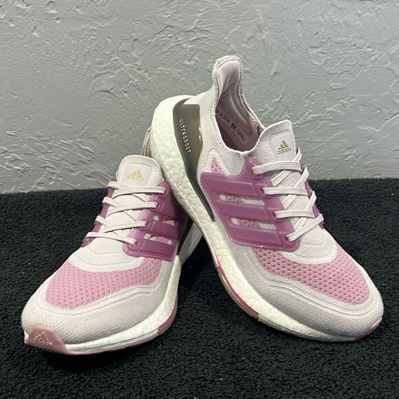 🔥 ADIDAS  UltraBoost 21 Ice Purple Women's Athletic Shoes Size 7 - EXCELLENT - Picture 1 of 15